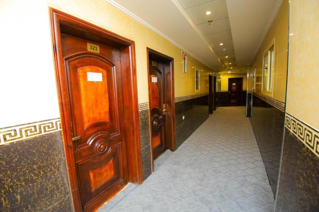 Photo of Bathroom in 60th Street