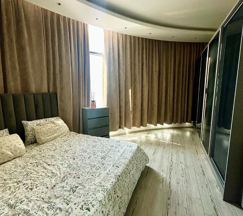 Photo of Bedroom in Block 428