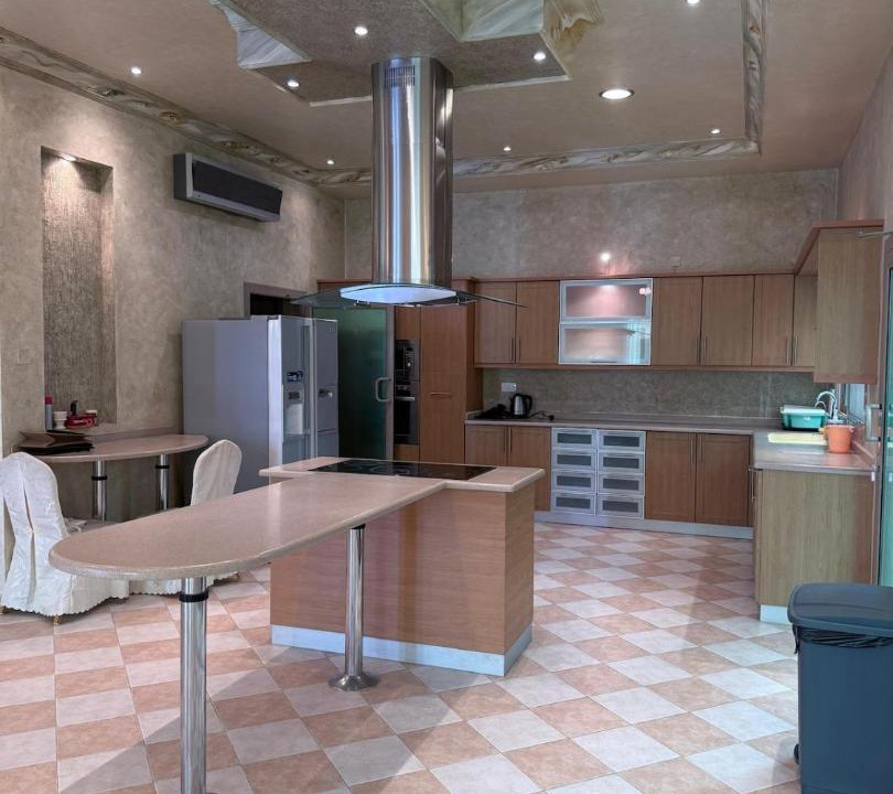Photo of Kitchen in Al Janabiyah
