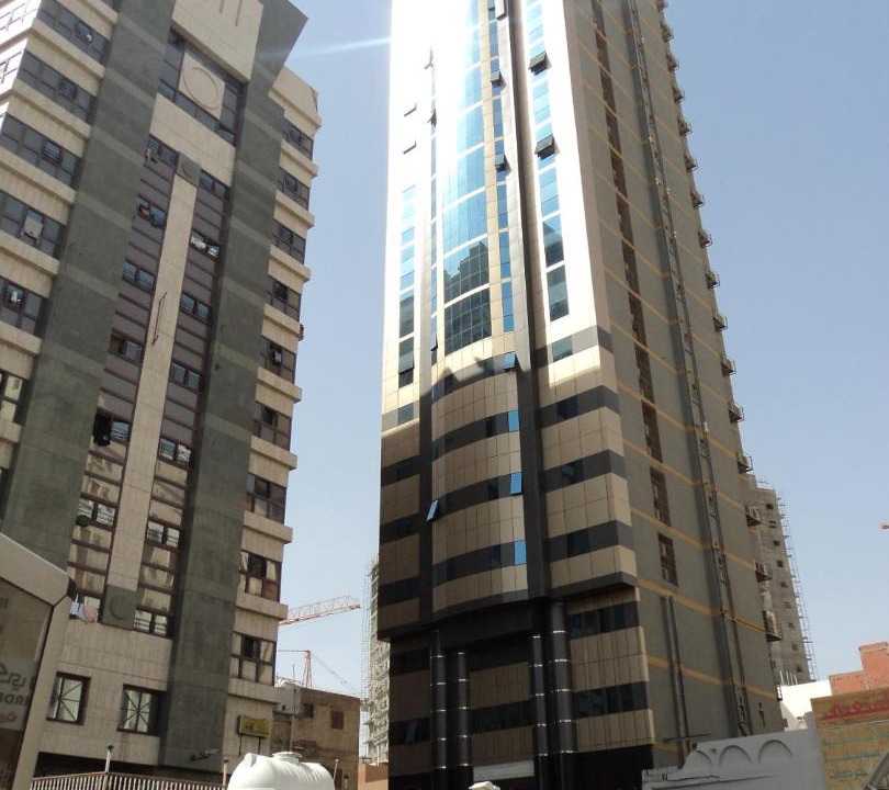 Photo of Buildings in 60th Street