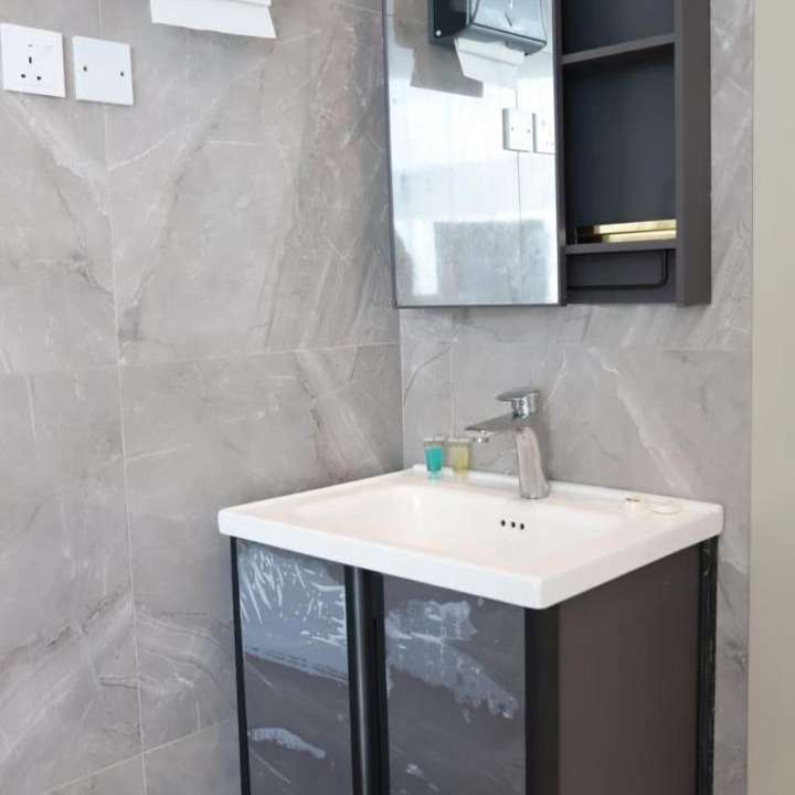 Photo of Bathroom in Unaizah
