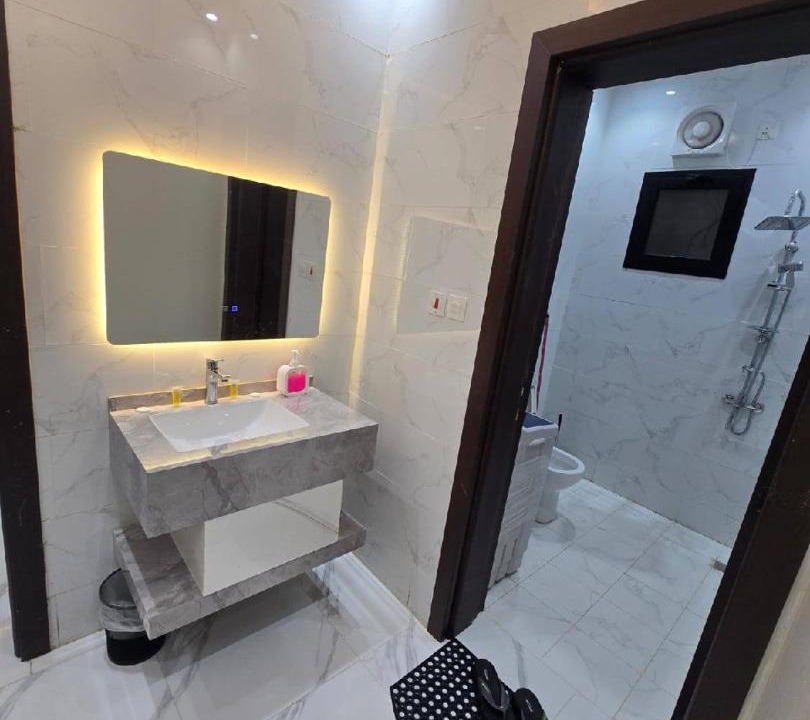 Photo of Bathroom in Rayyis