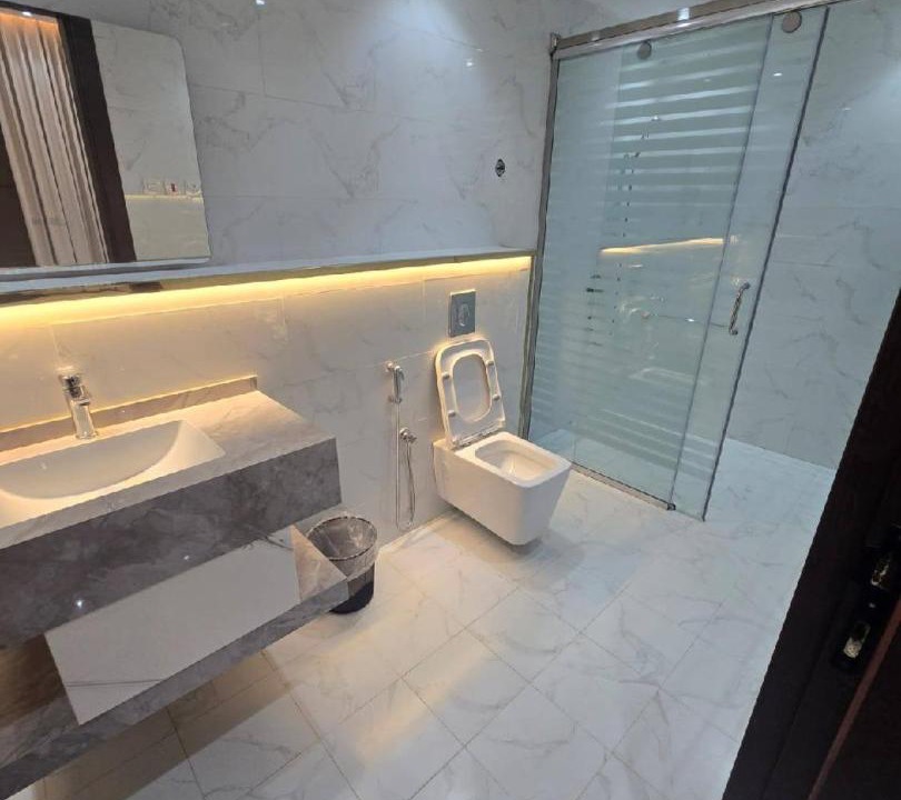 Photo of Bathroom in Rayyis