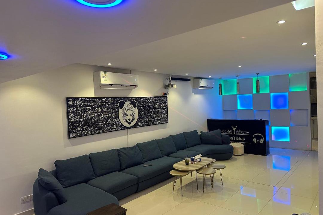 Photo of Livingroom in Durrat Al-Arous