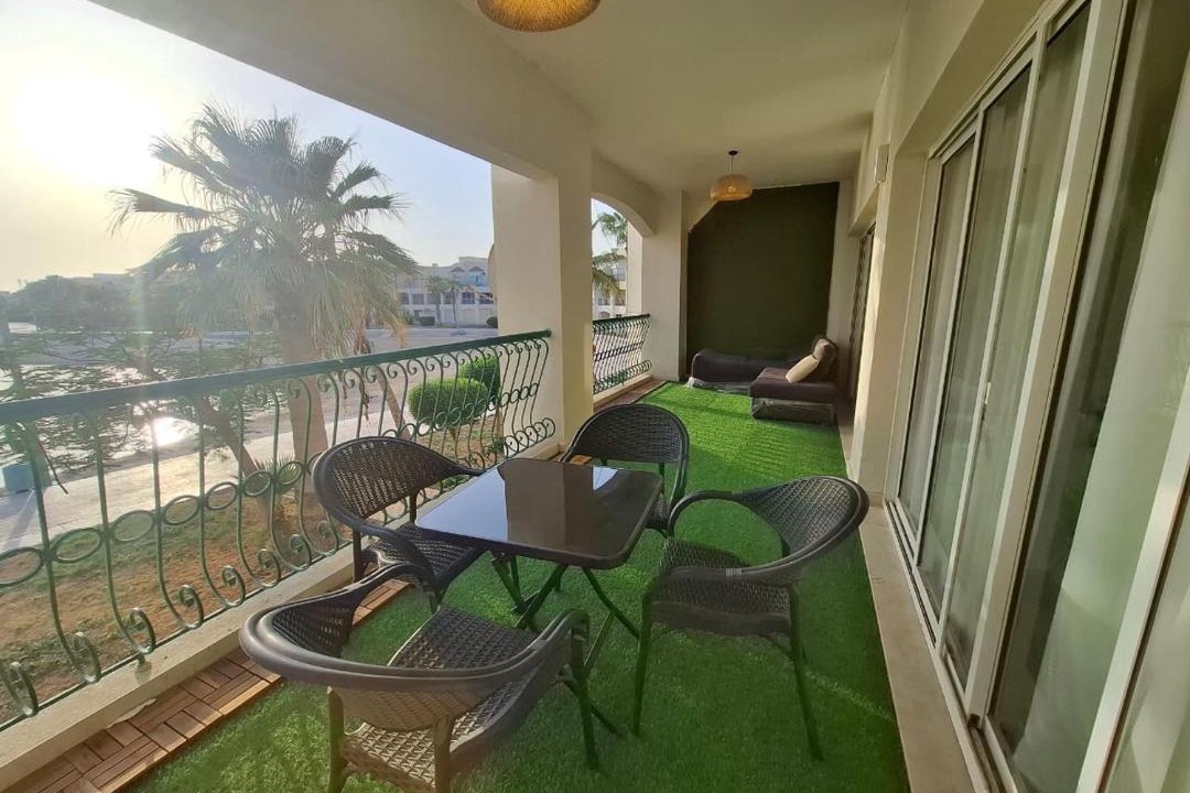 Photo of Patio Balcony in Durrat Al-Arous