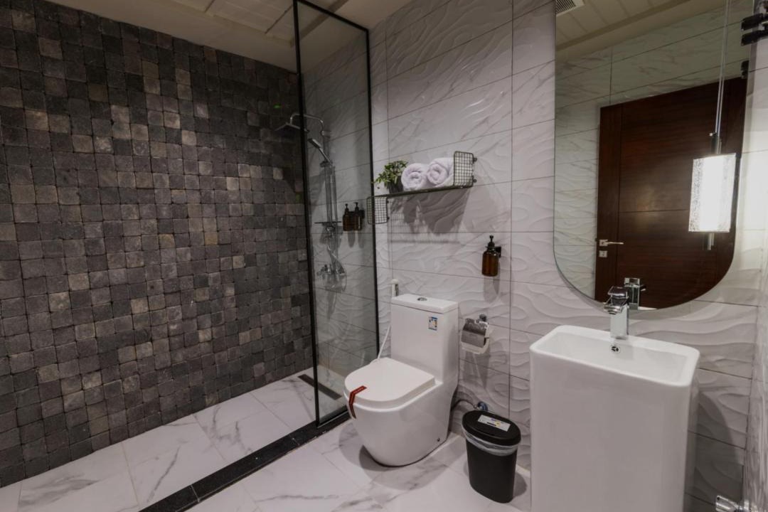Photo of Bathroom in Hera Street