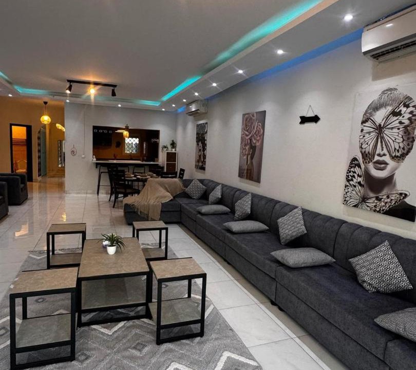 Photo of Livingroom in Durrat Al-Arous
