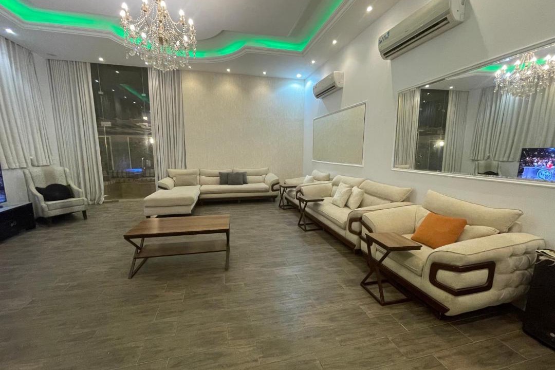 Photo of Livingroom in Dhahban