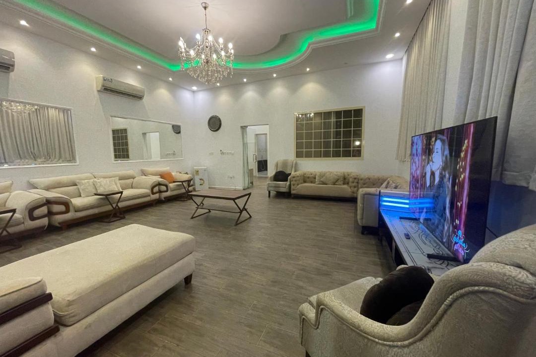 Photo of Livingroom in Dhahban