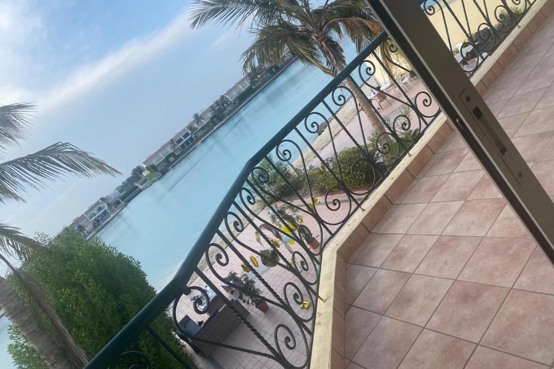 Photo of Patio Balcony in Durrat Al-Arous