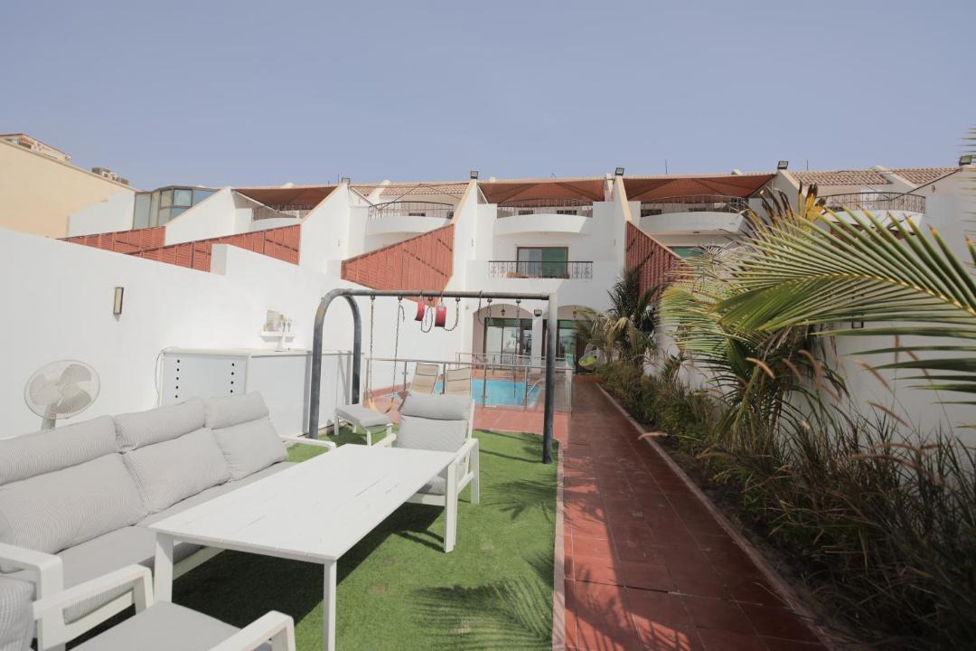 Photo of Patio Balcony in Durrat Al-Arous