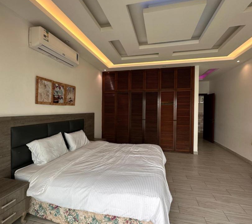Photo of Bedroom in Durrat Al-Arous