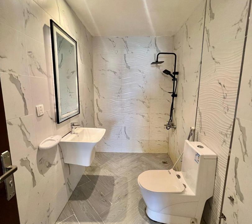 Photo of Bathroom in Durrat Al-Arous