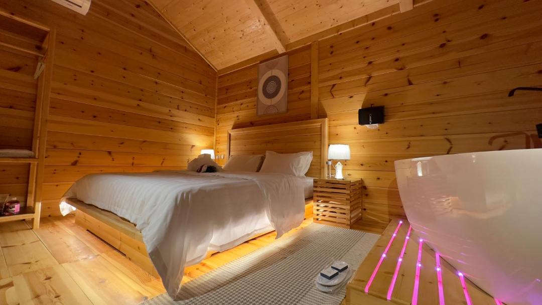 Photo of Bedroom in Dhahban