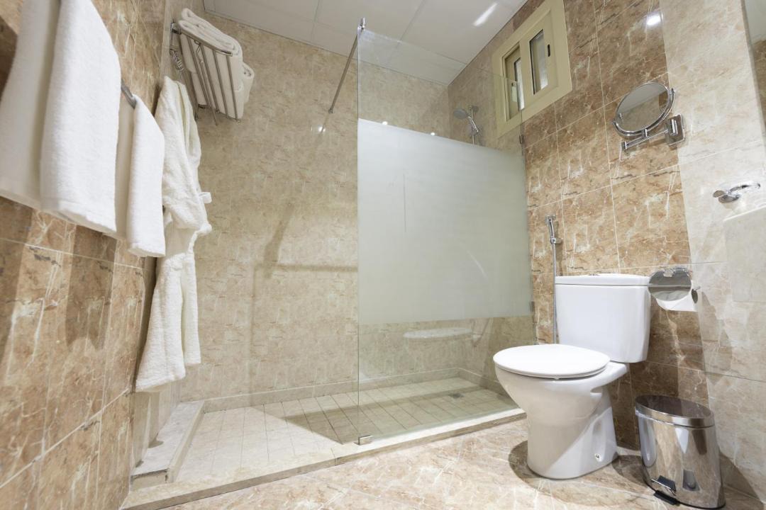 Photo of Bathroom in Batha Quraysh