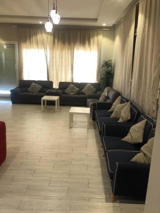 Photo of Livingroom in Durrat Al-Arous