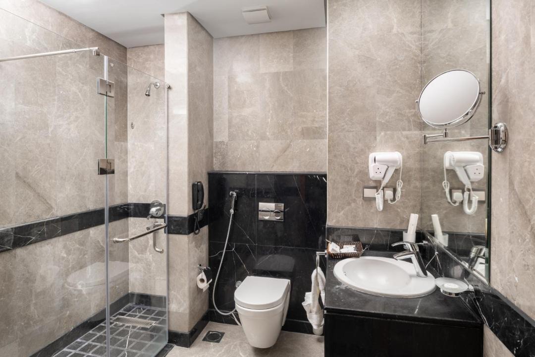 Photo of Bathroom in Batha Quraysh