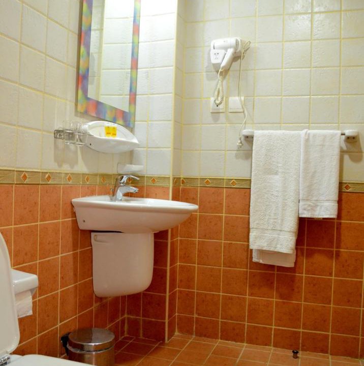 Photo of Bathroom in 60th Street