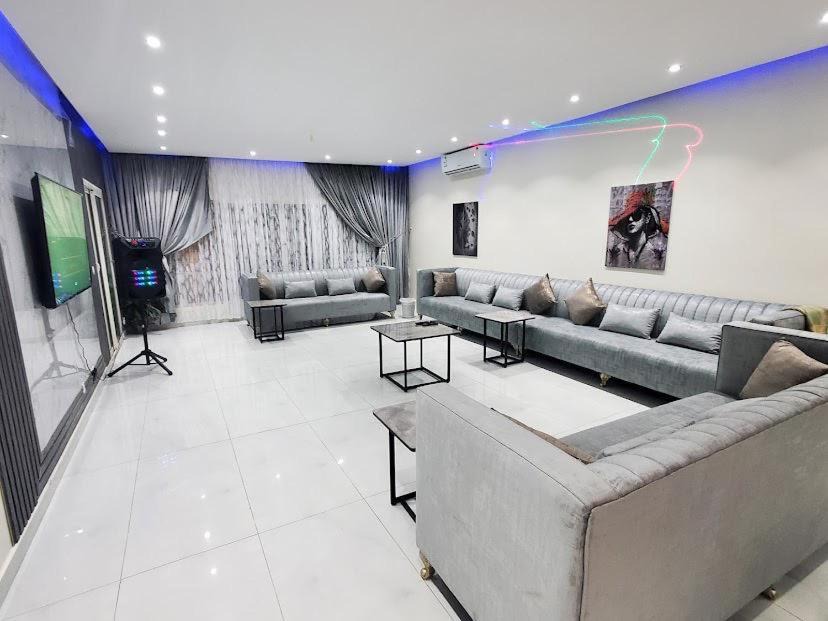 Photo of Livingroom in Durrat Al-Arous