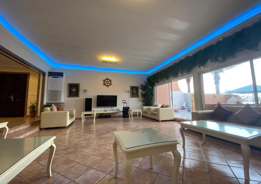 Photo of Livingroom in Durrat Al-Arous
