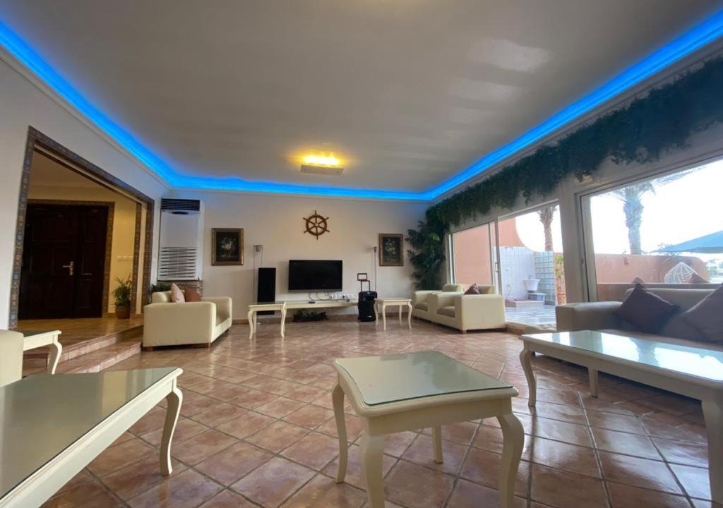 Photo of Livingroom in Durrat Al-Arous