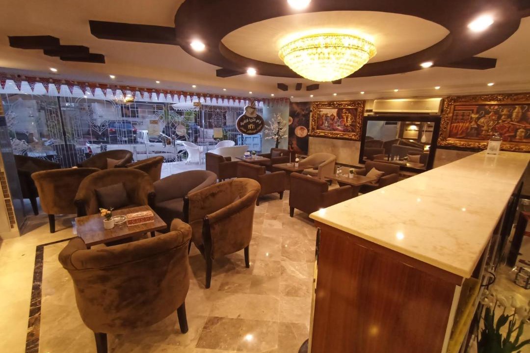 Photo of Livingroom in Sari Street