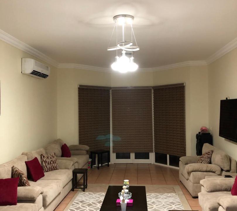 Photo of Livingroom in Durrat Al-Arous