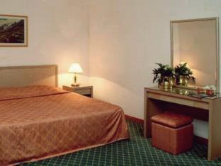 Photo of Bedroom in Qurish Street