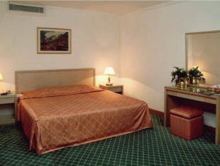 Photo of Bedroom in Qurish Street