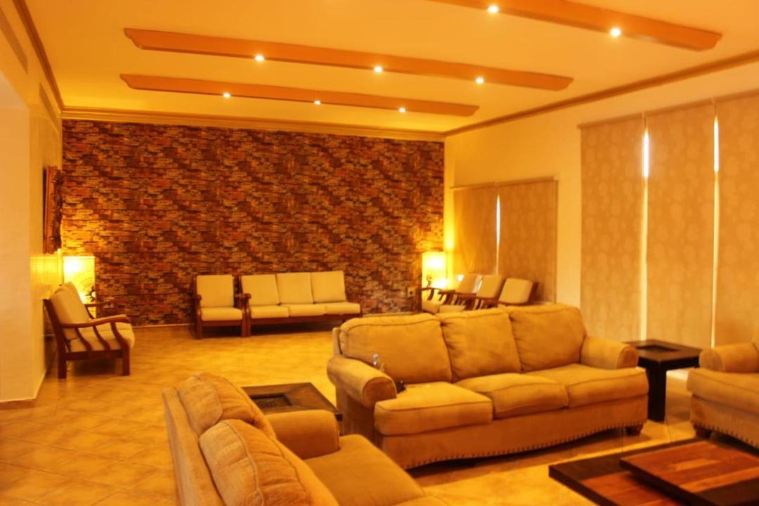 Photo of Livingroom in Sari Street