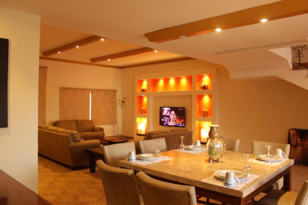 Photo of Livingroom in Sari Street