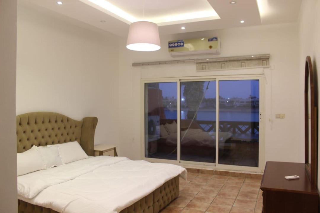 Photo of Bedroom in Sari Street