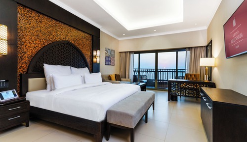 Accessible Room with 1 King Bed