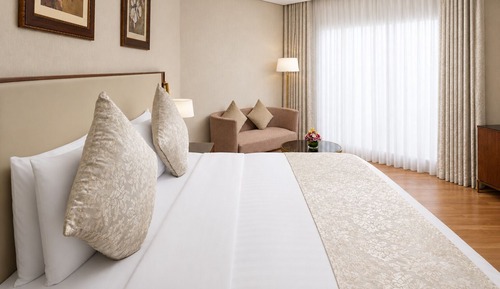 Premier Room, 1 Queen Bed (City)