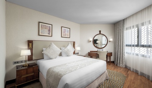 Premier Room, 1 King Bed, Accessible (City)