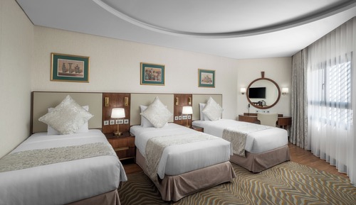 Grand Triple Room (Family, 3 Double Beds)
