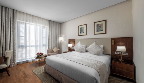 Premier Room, 1 King Bed (City)