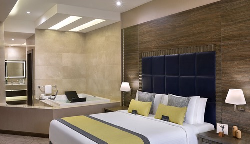 Grand Room, 1 King Bed, Non Smoking