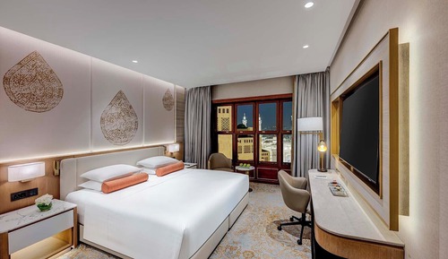 Luxury Suite Haram View with Living Room\-VIP Lounge Access