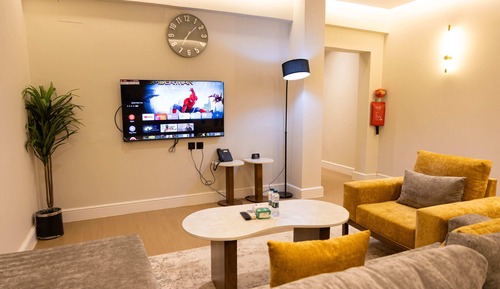 Deluxe Suite, 1 King Bed with Sofa bed