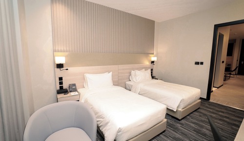 2 Bedrooms Deluxe Apartment