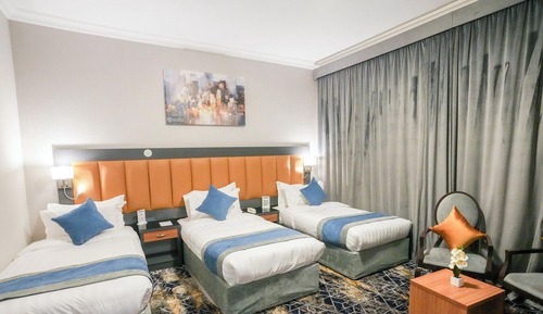 Deluxe Triple Room, City View