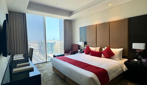 Junior Suite, City View