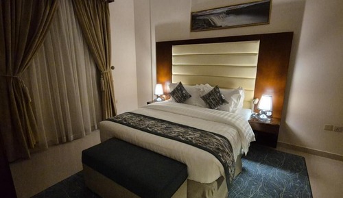 Junior Suite, City View