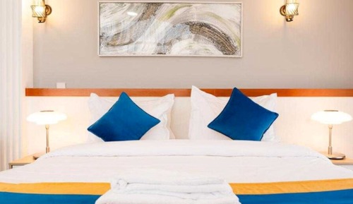 Deluxe Room, 1 King Bed