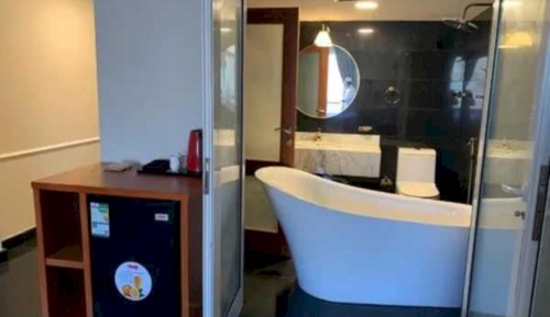 Standard Room, 1 King Bed