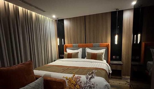 Family Double Room, City View