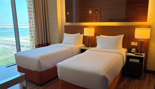 Deluxe Room, 2 Twin Beds (One Bedroom Deluxe Twin)