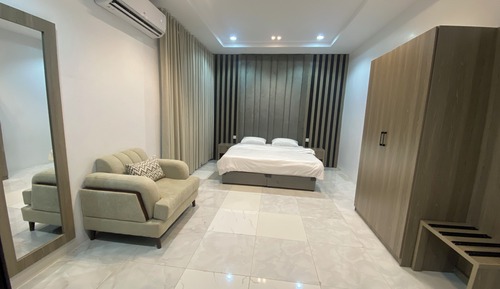 Deluxe Apartment
