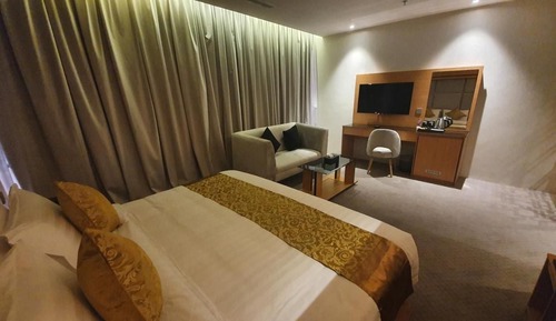 Deluxe Double Room, City View